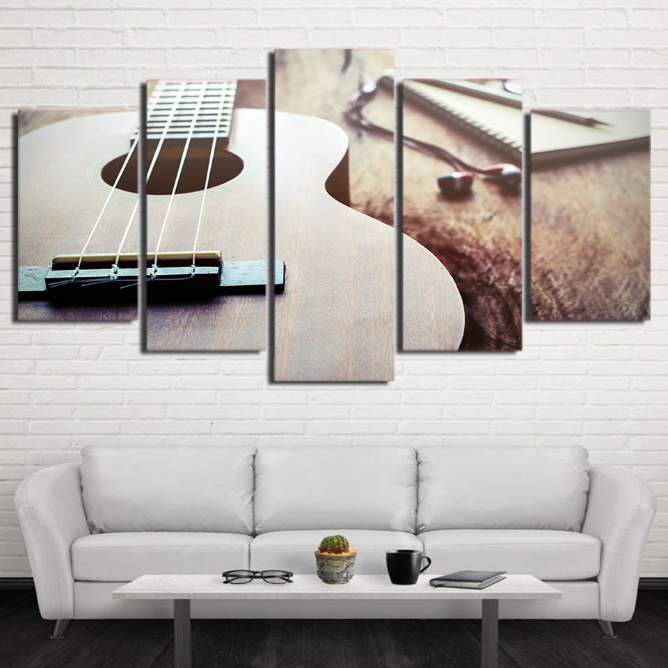 Limited Edition 5 Piece Classic Guitar With Headphone Canvas