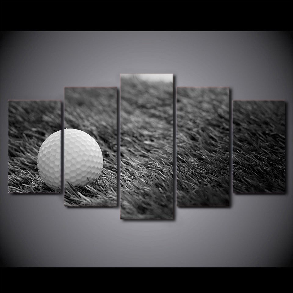 Limited Edition 5 Piece Golf Ball In Grass Black And White  Canvas